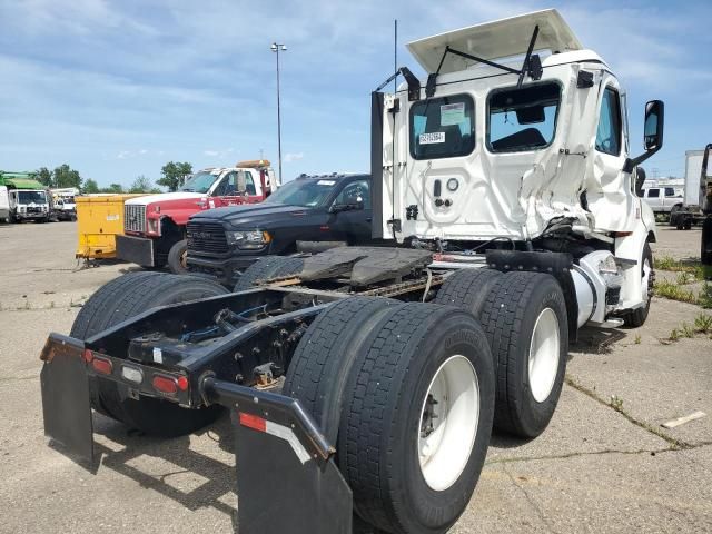 2021 Freightliner Cascadia 126