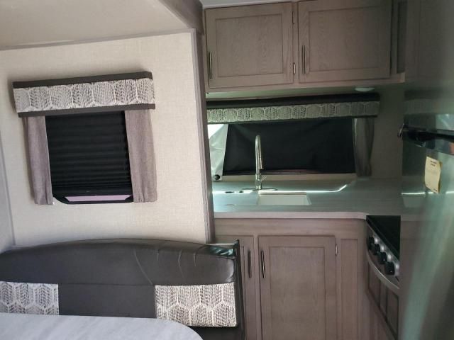 2022 Coachmen Catalina