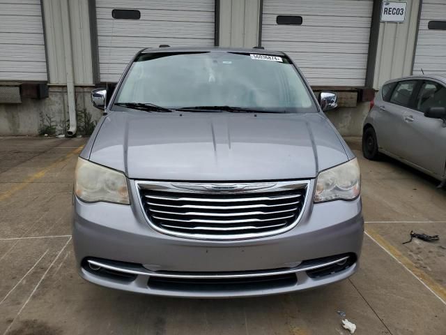 2013 Chrysler Town & Country Touring L