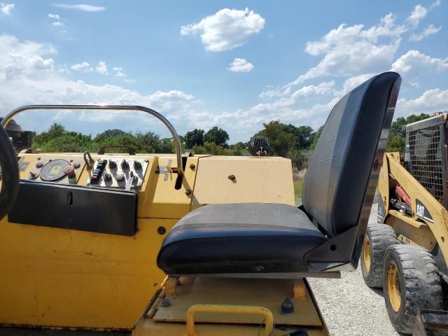 2013 Caterpillar Roller