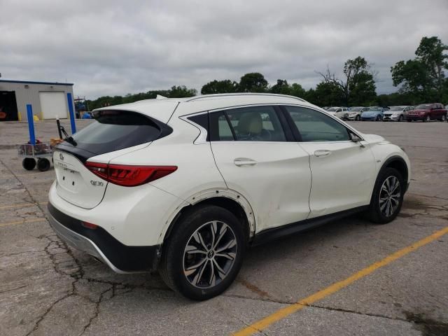 2017 Infiniti QX30 Base