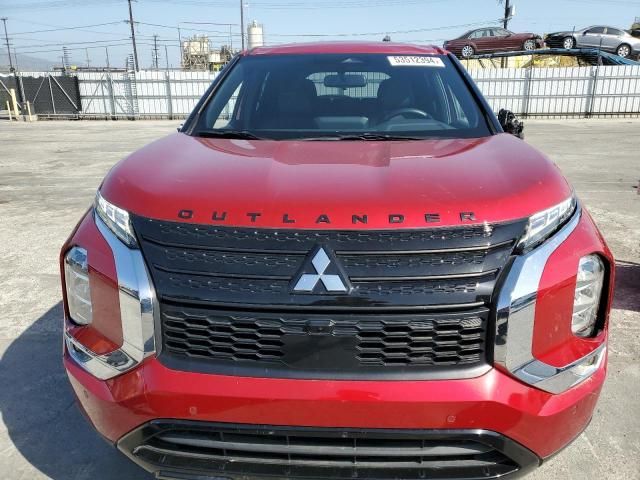 2023 Mitsubishi Outlander SE