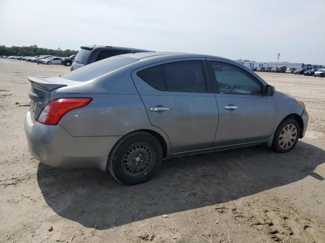 2013 Nissan Versa S