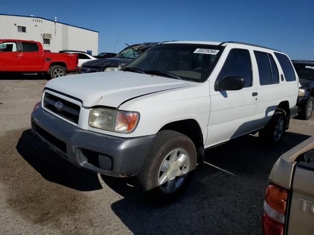 1999 Nissan Pathfinder LE