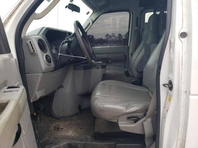 2013 Ford Econoline E250 Van