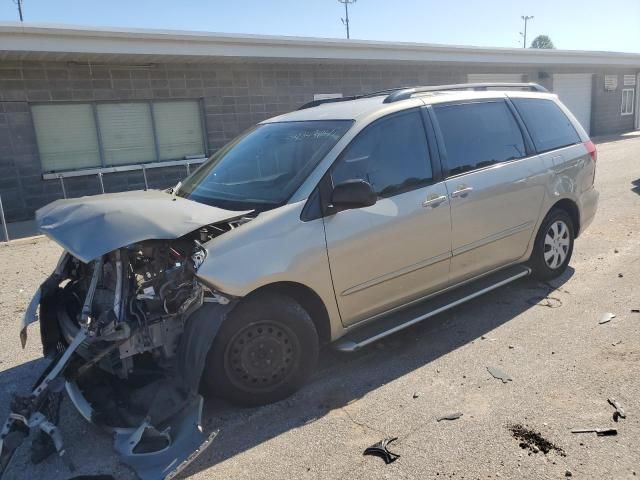 2009 Toyota Sienna CE