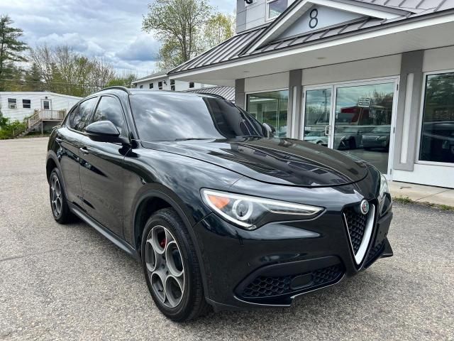 2018 Alfa Romeo Stelvio Sport