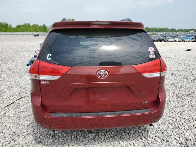 2014 Toyota Sienna LE