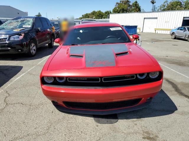 2015 Dodge Challenger SXT