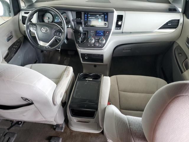 2015 Toyota Sienna LE