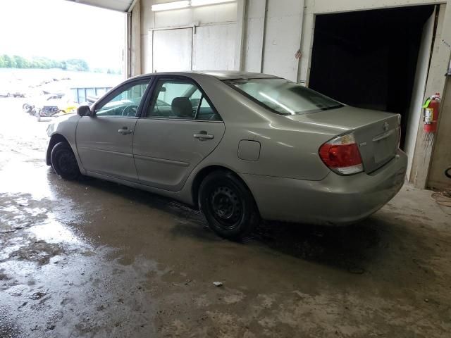 2005 Toyota Camry LE