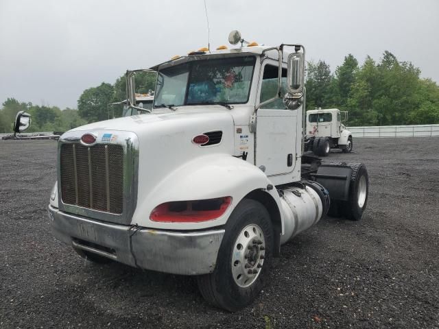 2013 Peterbilt 337