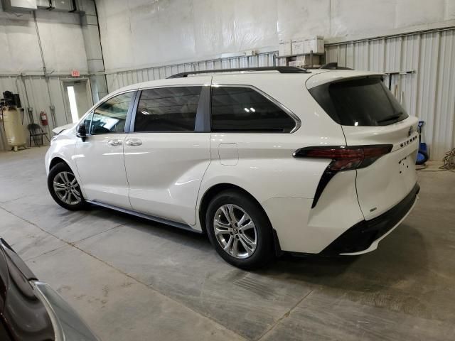 2022 Toyota Sienna XSE