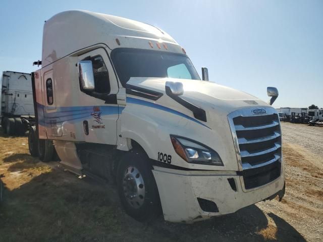 2020 Freightliner Cascadia 126