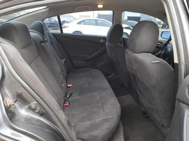 2010 Nissan Altima Base