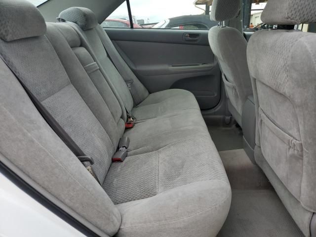 2004 Toyota Camry LE