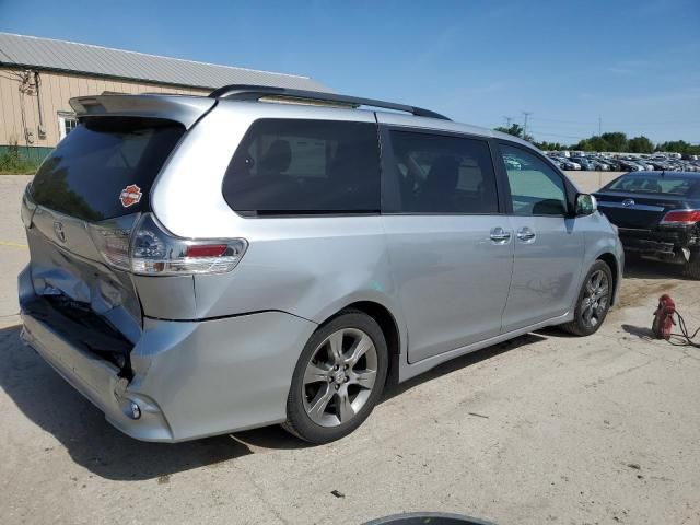 2014 Toyota Sienna Sport