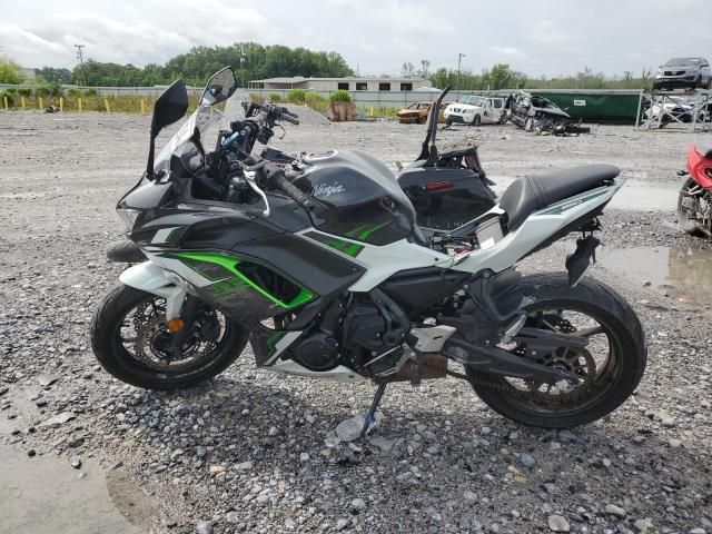 2022 Kawasaki EX650 N