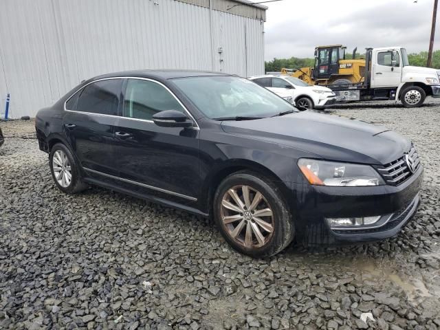 2012 Volkswagen Passat SEL