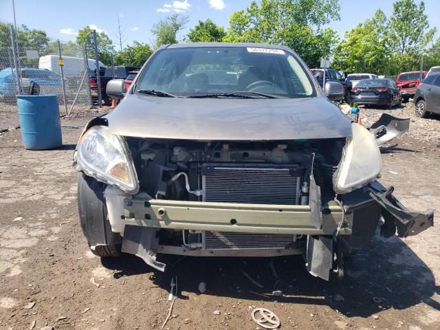 2013 Nissan Versa S