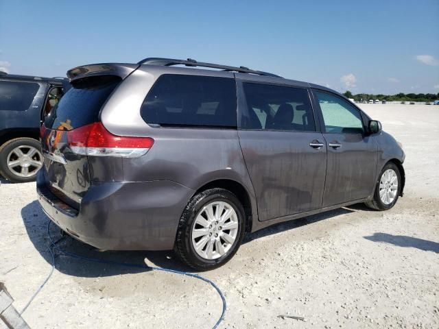 2011 Toyota Sienna XLE