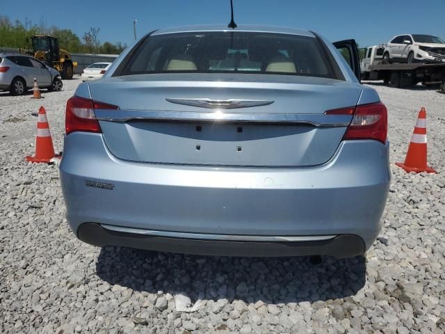 2013 Chrysler 200 Touring