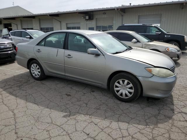 2005 Toyota Camry LE