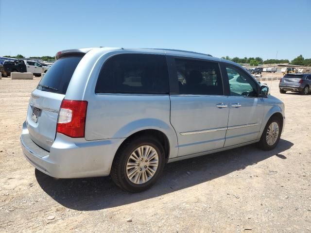 2013 Chrysler Town & Country Limited