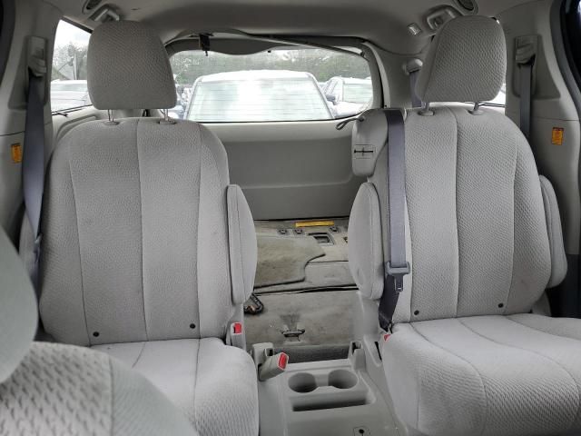 2011 Toyota Sienna LE