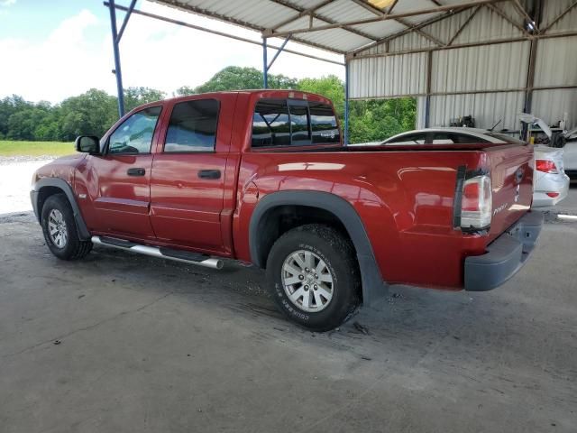 2006 Mitsubishi Raider Durocross