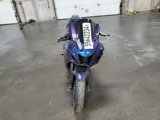 2022 Yamaha YZFR7