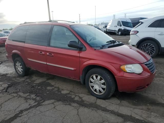 2005 Chrysler Town & Country Touring