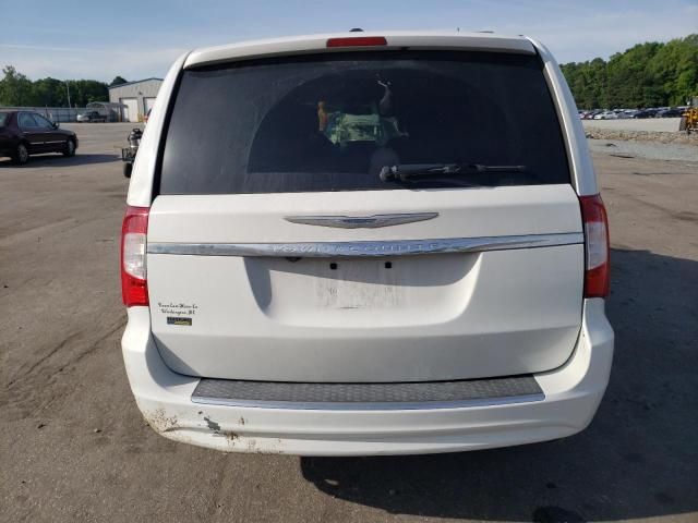 2014 Chrysler Town & Country Touring