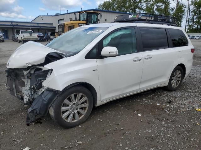 2017 Toyota Sienna XLE