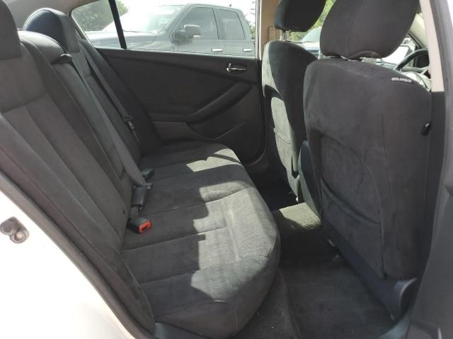 2010 Nissan Altima Base