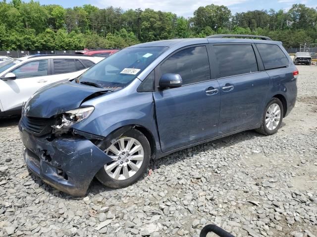 2013 Toyota Sienna XLE