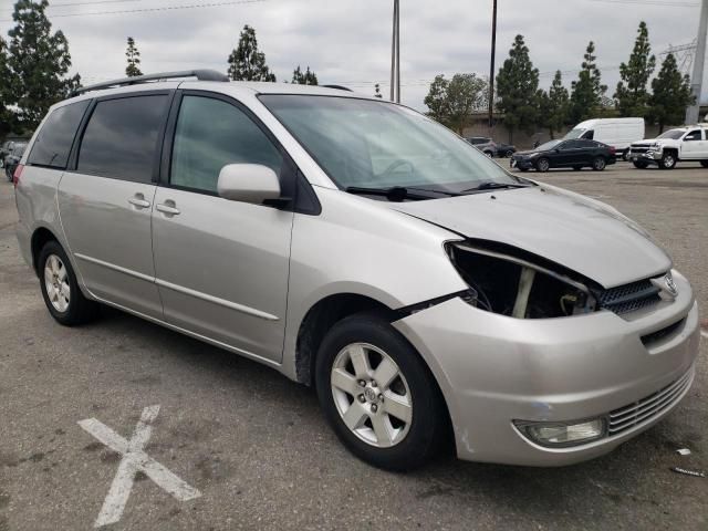 2004 Toyota Sienna XLE