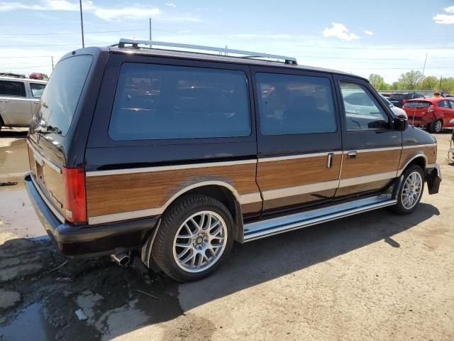 1988 Plymouth Grand Voyager LE