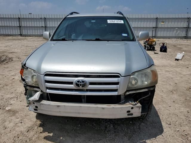 2004 Toyota Highlander Base