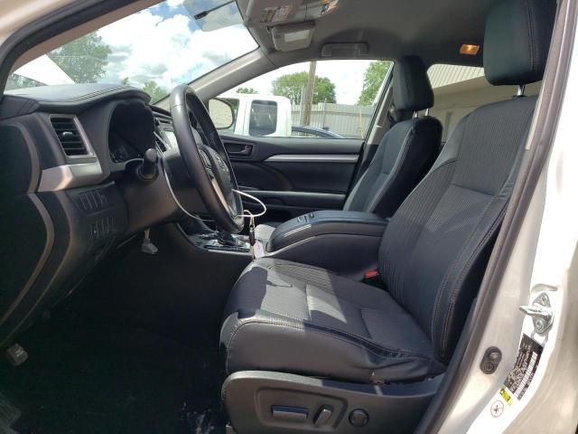 2015 Toyota Highlander LE