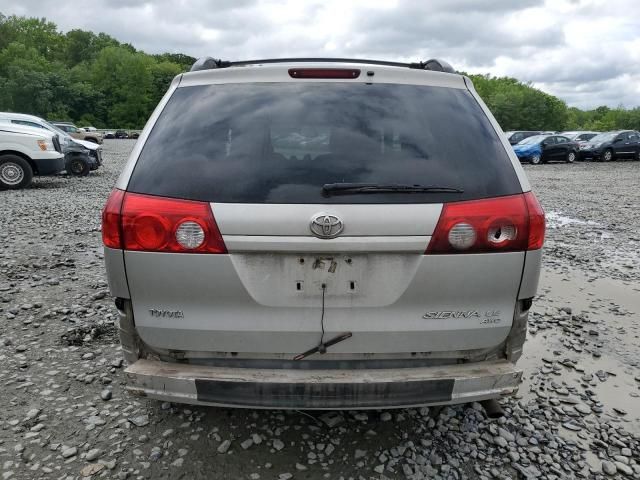 2006 Toyota Sienna LE