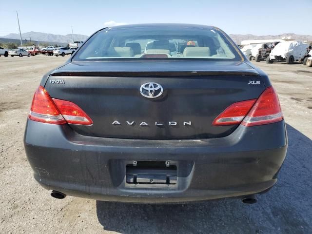 2005 Toyota Avalon XL