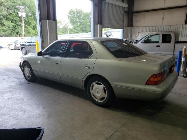 1999 Lexus LS 400