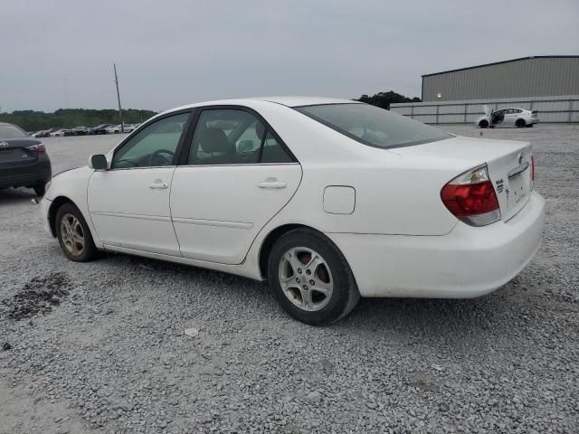 2005 Toyota Camry LE