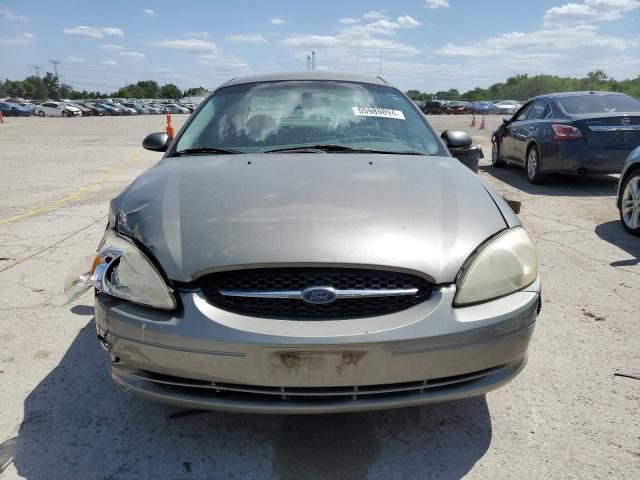 2002 Ford Taurus SE