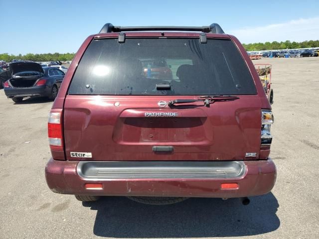 2004 Nissan Pathfinder LE