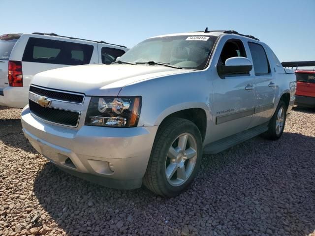 2013 Chevrolet Avalanche LS