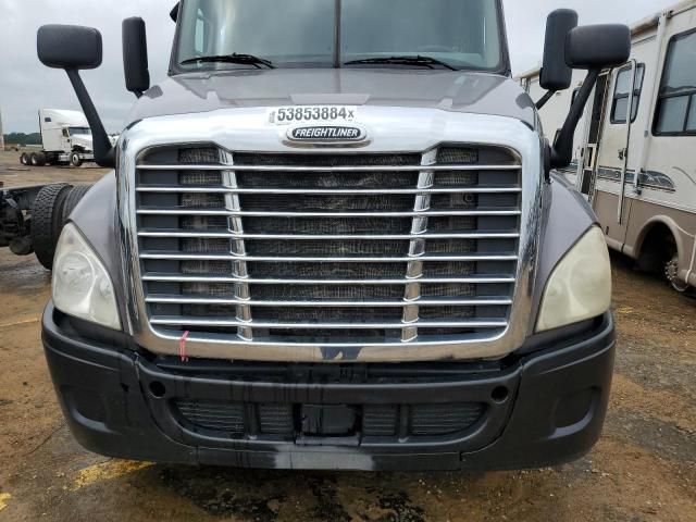 2014 Freightliner Cascadia 125