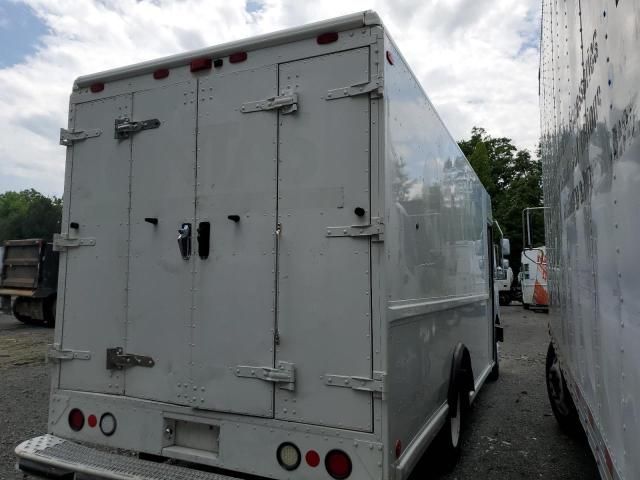 2004 Freightliner Chassis M Line WALK-IN Van