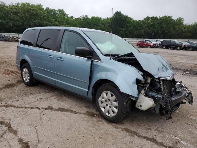 2010 Chrysler Town & Country LX